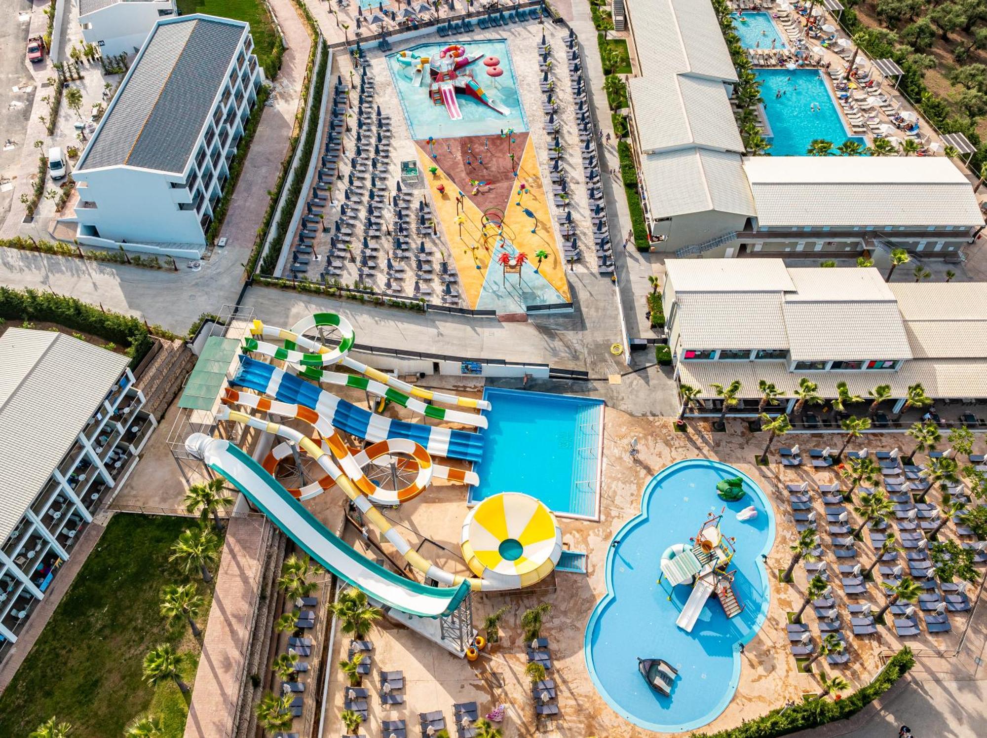 Caretta Paradise Resort & Waterpark Tragaki Extérieur photo